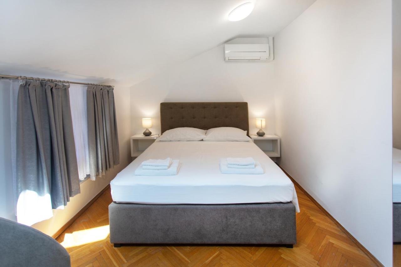 Apartmaji Pri Perotu Izola Bagian luar foto