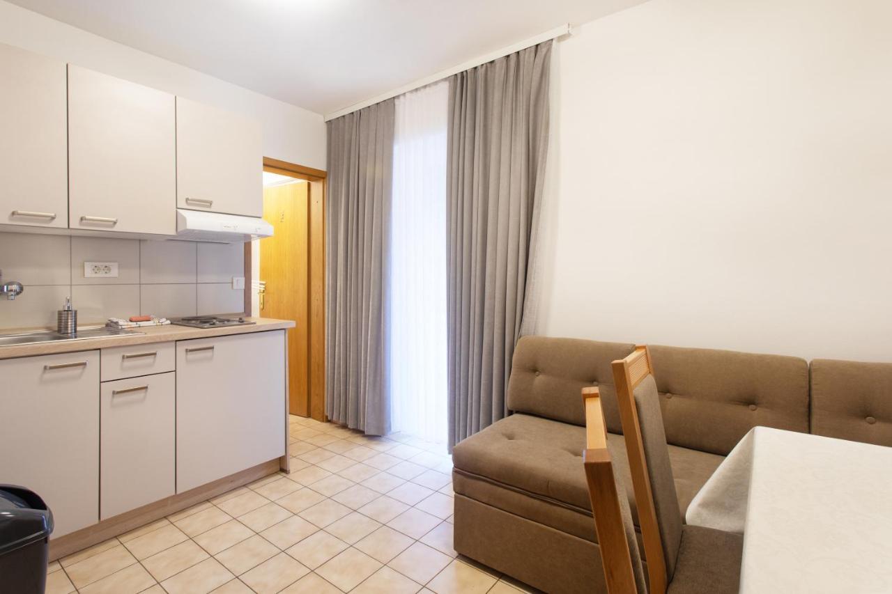 Apartmaji Pri Perotu Izola Bagian luar foto